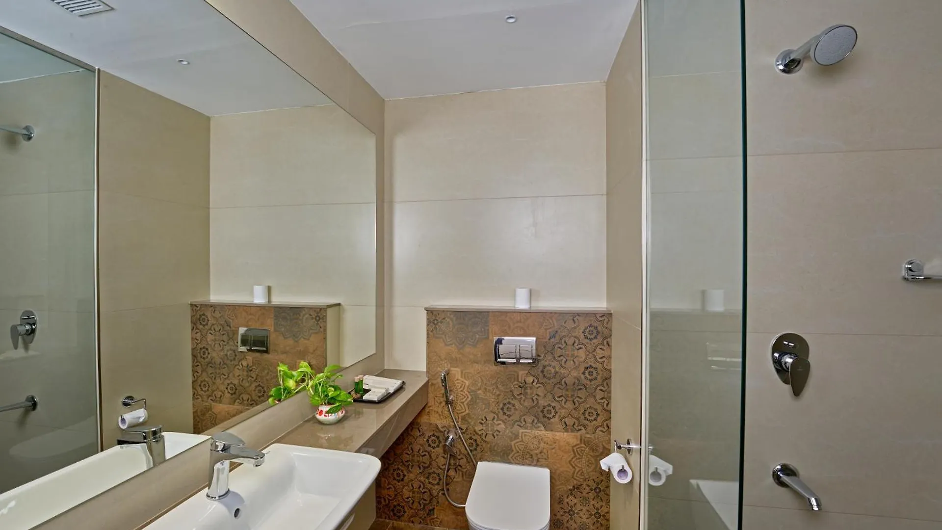 Abad Fort Kochi Hotel