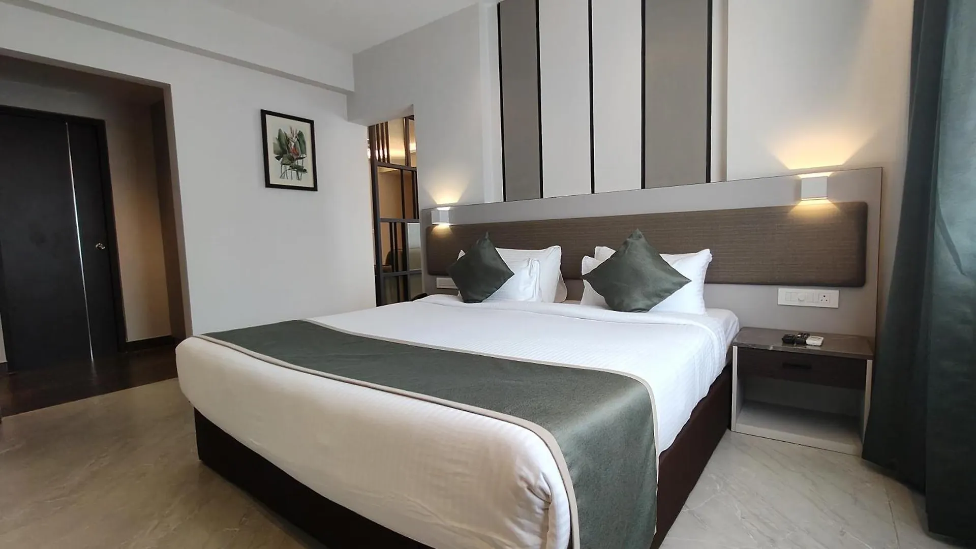 Abad Fort Kochi Hotel